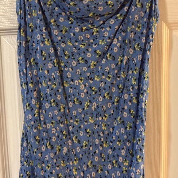 Super Cute Blue Floral Mini Dress - Free People - Size Small - Like New - Picture 2 of 3